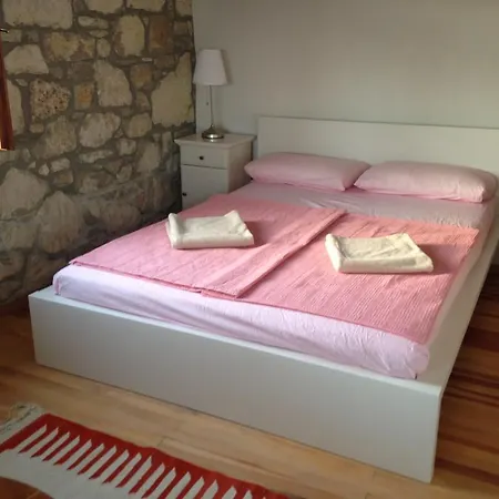 Vilă Stone-villa Tashmahal Mazi